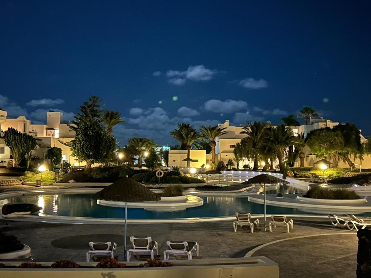 Apartamento Jameos-Los Molinos Costa Teguise, Lanzarote Екстериор снимка